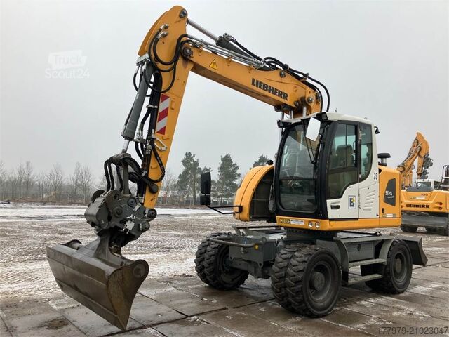 حفار متحرك LIEBHERR A914 Compact