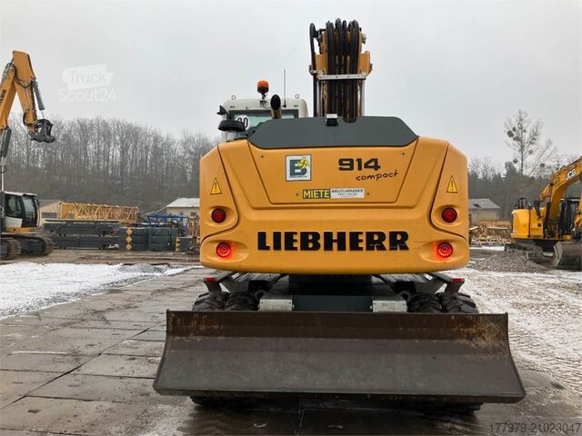 حفار متحرك LIEBHERR A914 Compact
