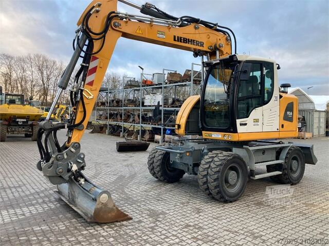 حفار متحرك LIEBHERR A916 Compact