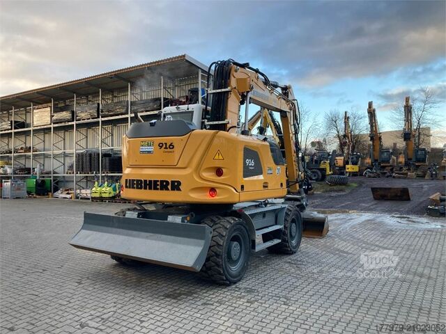 حفار متحرك LIEBHERR A916 Compact