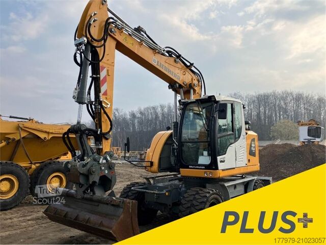 حفار متحرك LIEBHERR A916 Compact
