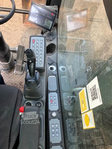 حفار متحرك LIEBHERR A916 Compact