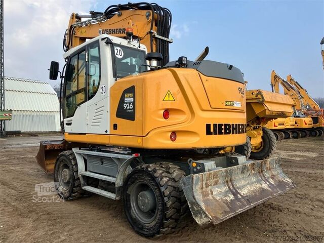 حفار متحرك LIEBHERR A916 Compact