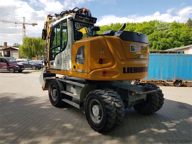 حفار متحرك LIEBHERR A916 Compact