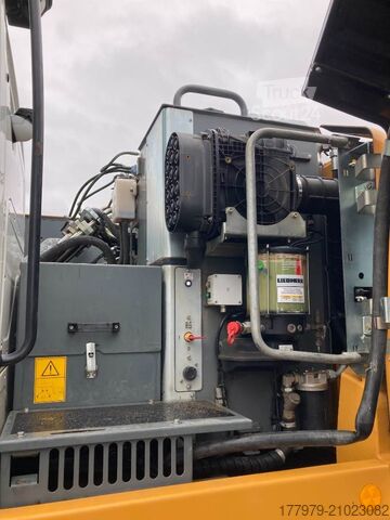 حفار متحرك LIEBHERR A918 Compact Litronic