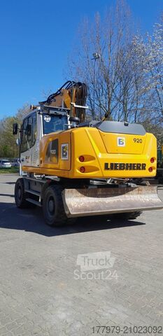 حفار متحرك LIEBHERR A920