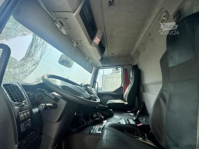 Camion frigorifique Renault D 19