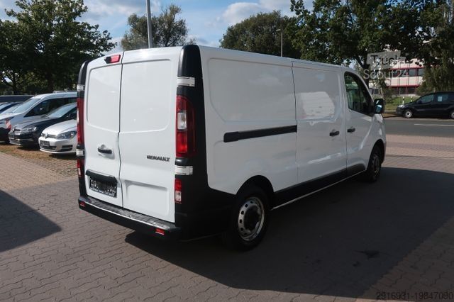 Κλειστό βαν RENAULT Trafic / Klima / Tempomat / PDC Fzg NR:140