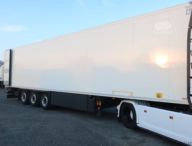 Semi-remorque frigorifique Schmitz Cargobull SKO 24 Rohrbahn Liftachse Carrier Vector HE19