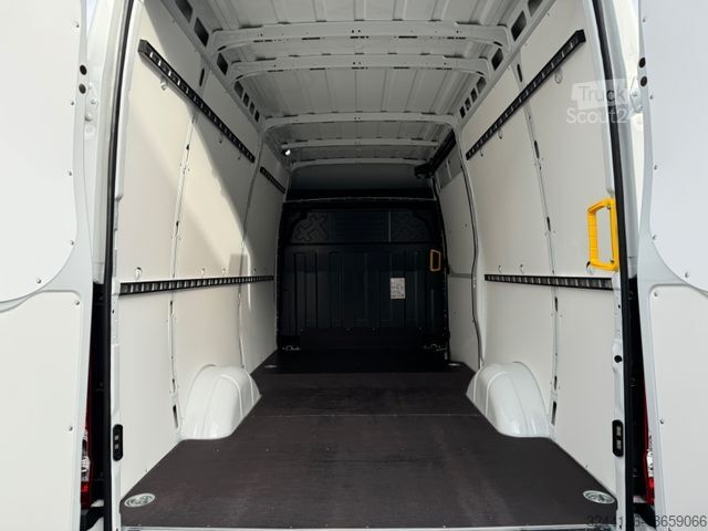 Furgone a tetto alto IVECO Daily/210PS/L2H2/Automatik/2025/3,0L/AHK3,5t