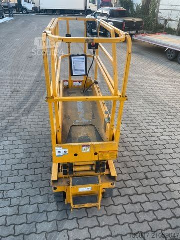 Piattaforma di lavoro HAULOTTE Optimum 8 Scherenbühne  Elektro AH 7,76 m 230 kg