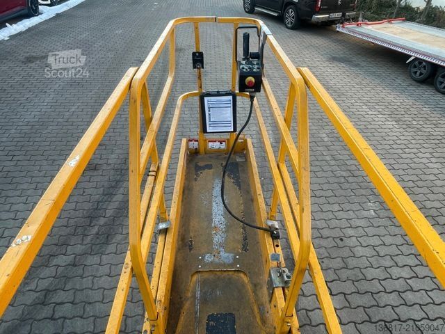 Piattaforma di lavoro HAULOTTE Optimum 8 Scherenbühne  Elektro AH 7,76 m 230 kg