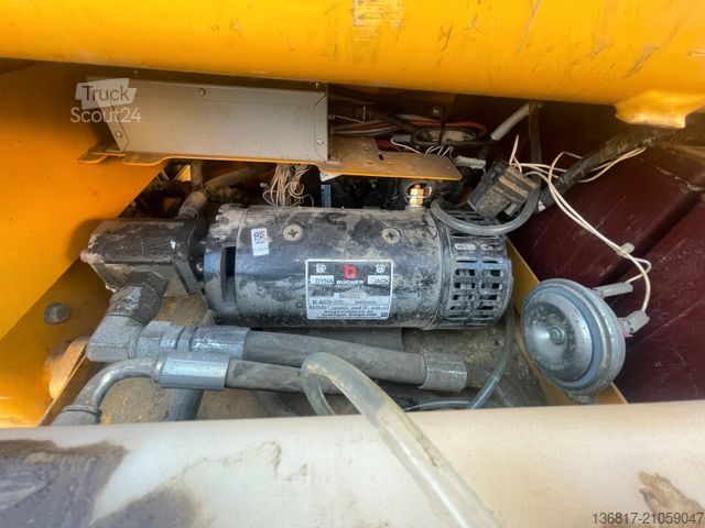 Piattaforma di lavoro HAULOTTE Optimum 8 Scherenbühne  Elektro AH 7,76 m 230 kg