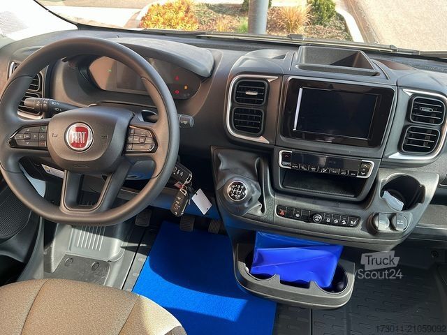 Автодім ROADCAR R600 - LED Scheinwerfer - Abstandstempomat