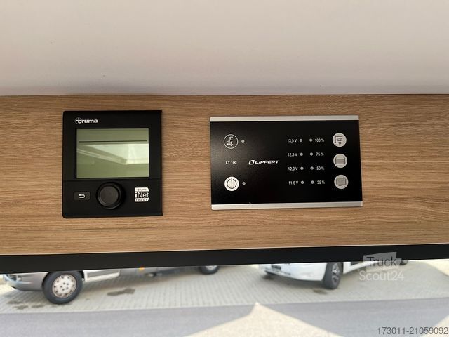 Автодім ROADCAR R600 - LED Scheinwerfer - Abstandstempomat