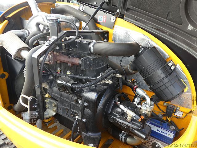 Mini kotrógép JCB 8045 ZTS  JCB  Midibagger