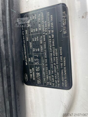 Personenbeförderung Ford Transit 115T300