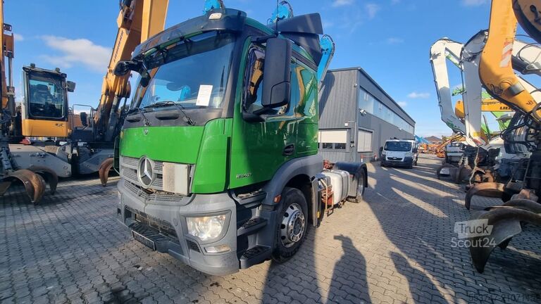 Сідельний тягач Mercedes-Benz Actros 1843 Mercedes-Benz Actros 1843