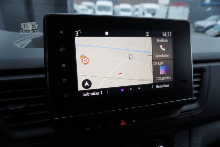 Delivery van Renault Trafic 2.0 dCi 110PK EURO 6 - Airco - Navi - Cr...