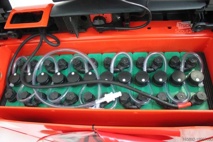 Käsikäyttöinen lavanostin Linde T 16 1152-02