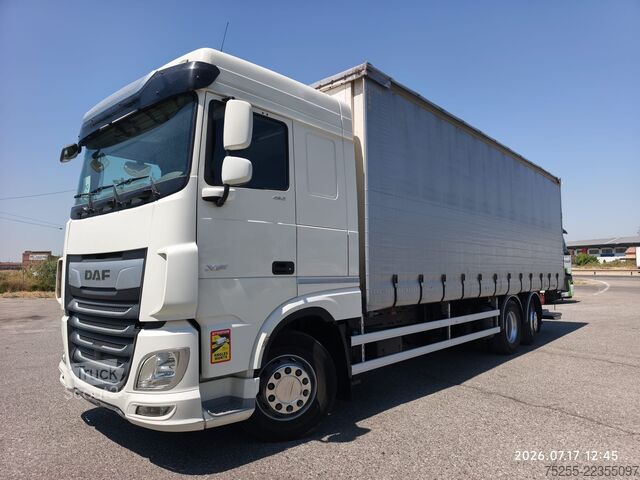 Camión plataforma con toldo DAF 26.450 XF 6X2 EURO 6