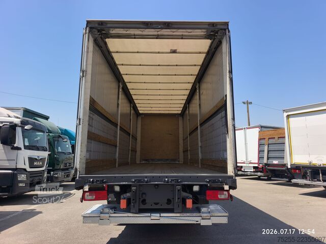 Camión plataforma con toldo DAF 26.450 XF 6X2 EURO 6