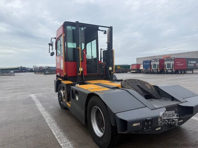 Standard-SZM Kalmar Terminal tractor / Terminal-Zugmaschine /