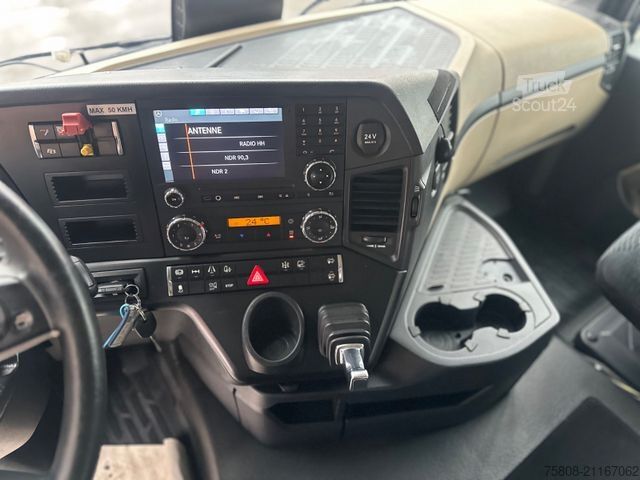 Hazardous materials truck MERCEDES-BENZ Actros 1840 ADR FL/AT Safety Xenon