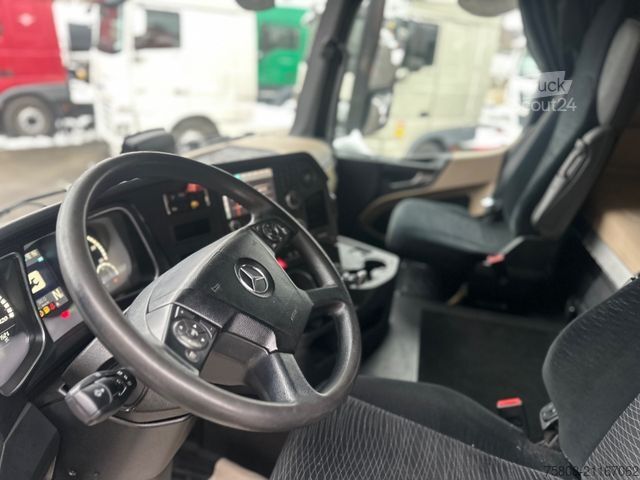 Hazardous materials truck MERCEDES-BENZ Actros 1840 ADR FL/AT Safety Xenon