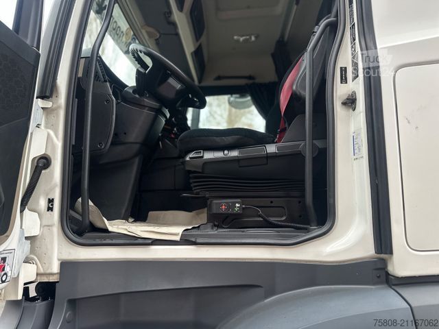 Hazardous materials truck MERCEDES-BENZ Actros 1840 ADR FL/AT Safety Xenon