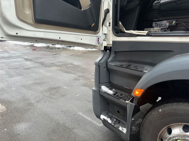 Hazardous materials truck MERCEDES-BENZ Actros 1840 ADR FL/AT Safety Xenon