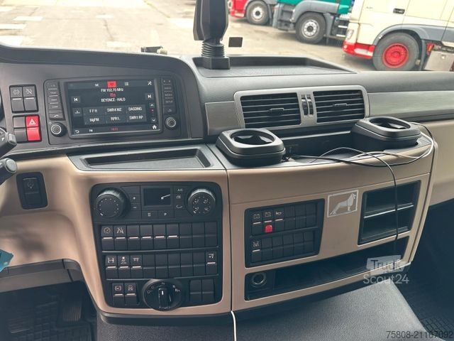 Tankbil MAN TGM 26.320 Rohr 21.000L Oben/unten Funk Lenk