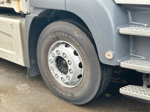 Grúa montada en camión MAN TGS 26.440 Baustoff Hiab XS177 K Lenk Navi