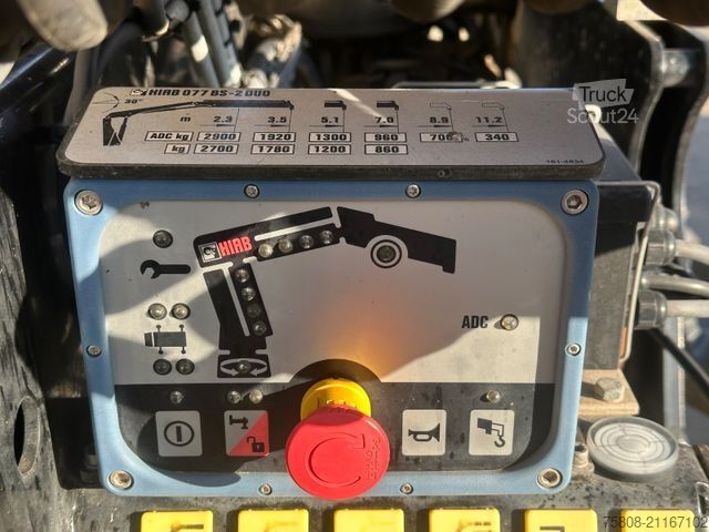 Camión volquete MERCEDES-BENZ Atego 1224 Kipper Kran Hiab XS 077 AHK Klima