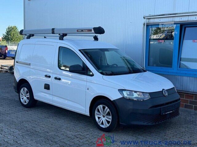 Furgoneta Volkswagen Caddy Cargo 2.0 TDI Klima Navi Rohrbox NUR 70TKM