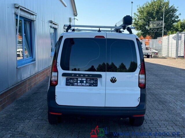 Furgoneta Volkswagen Caddy Cargo 2.0 TDI Klima Navi Rohrbox NUR 70TKM