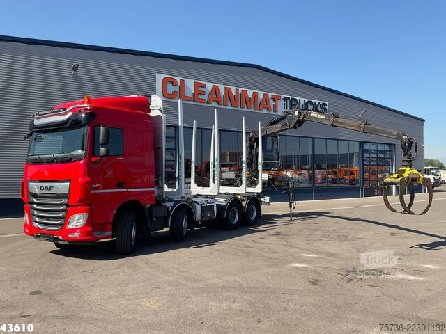 Kranbil DAF FAD XF 530 8x4 Holzkran