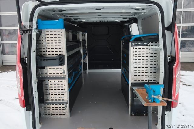 Slēgtais furgons FORD Transit Custom 2,0 TDCI 3-Sitzer L2 Top Regale