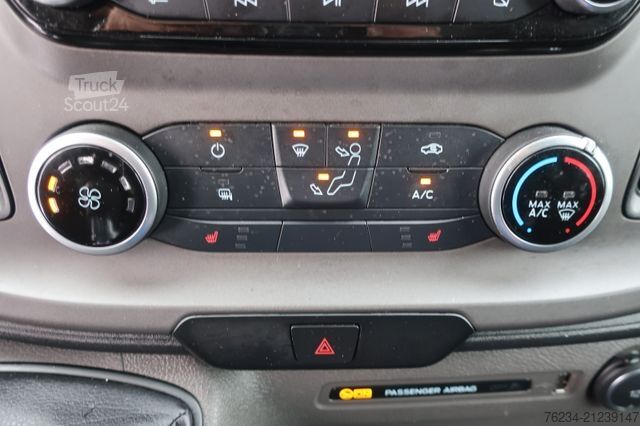 Slēgtais furgons FORD Transit Custom 2,0 TDCI 3-Sitzer L2 Top Regale