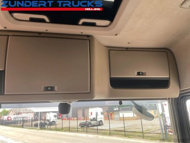 Standaard-SZM DAF XF440 SPACECAB