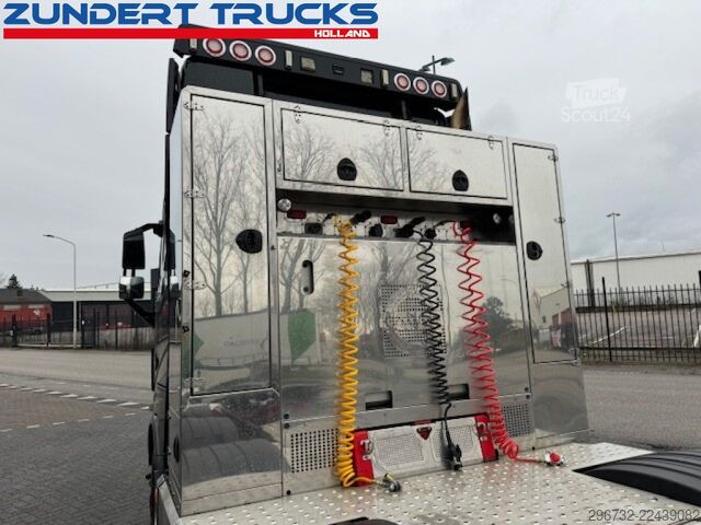 Carico pesante Volvo FH16-750 GLOBETROTTER, 8x4