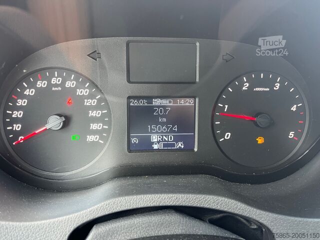 Resväska Mercedes-Benz Sprinter 515 1.9 CDI / Box 4.4 mtr / Laadklep /...