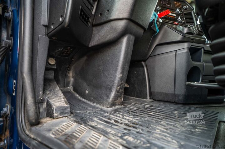 Standard tractor MERCEDES ACTROS 1846+ADR