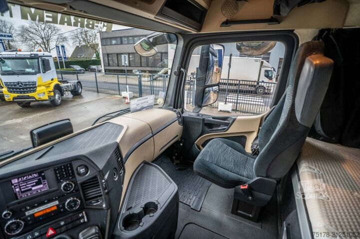 Standard tractor MERCEDES ACTROS 1846+ADR