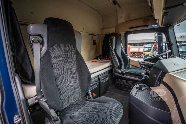 Standard-SZM Mercedes-Benz ACTROS 1846+ADR