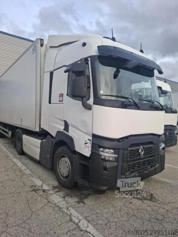 Standaard trekker Renault T 460