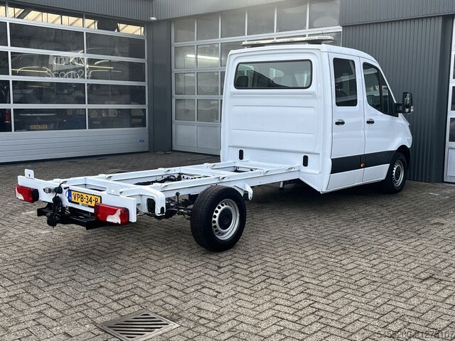 Châssis avec cabine Mercedes-Benz Sprinter 319 1.9 CDI L3 RWD DC 190pk 433 Wielba...