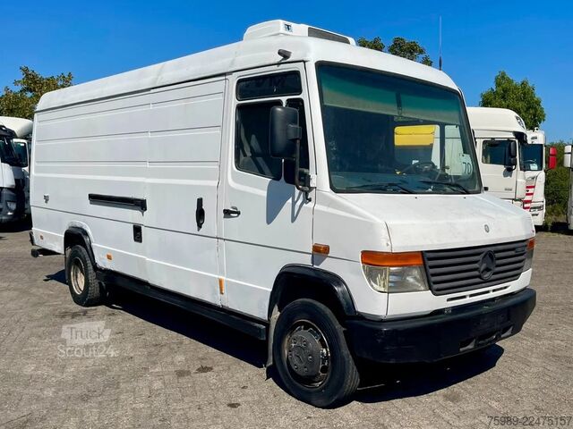 Fourgon tôlé Mercedes-Benz Vario 812 D manual pomp, cooler THERMOKING