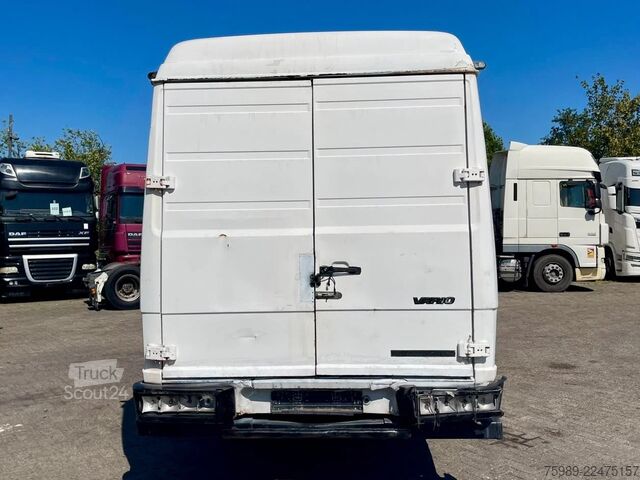 Fourgon tôlé Mercedes-Benz Vario 812 D manual pomp, cooler THERMOKING