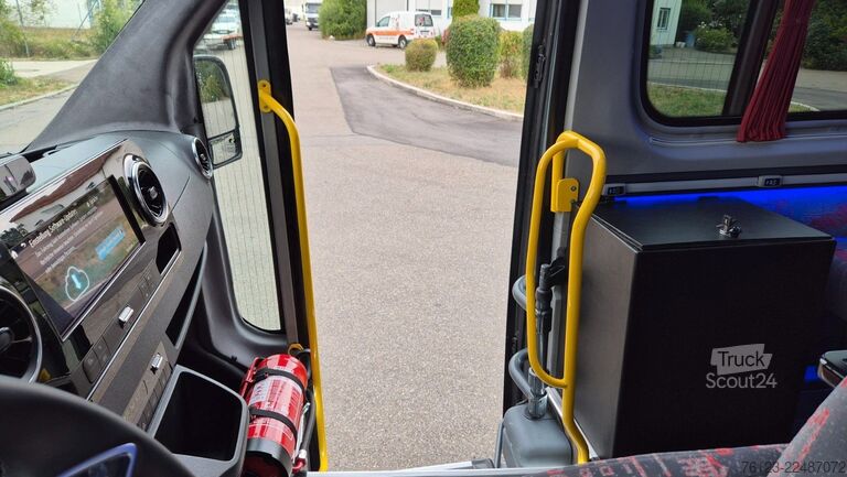 Minibüs MERCEDES-BENZ Sprinter 420 Elektro bis zu 19 Schlafsessel